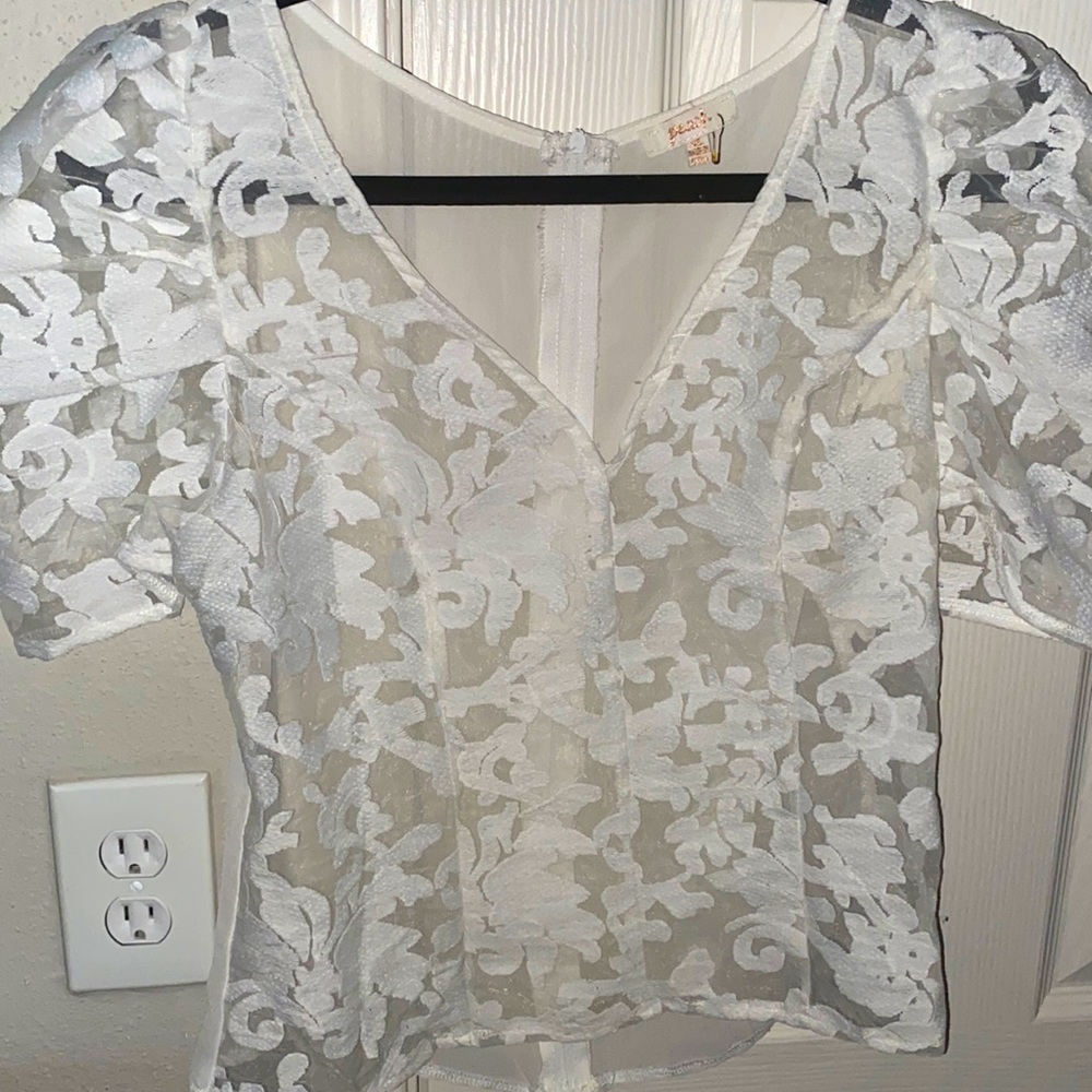 Made by Brand “Peach” in china. Size XL. Good condition, never been worn before.